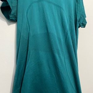 Lululemon swiftly tech